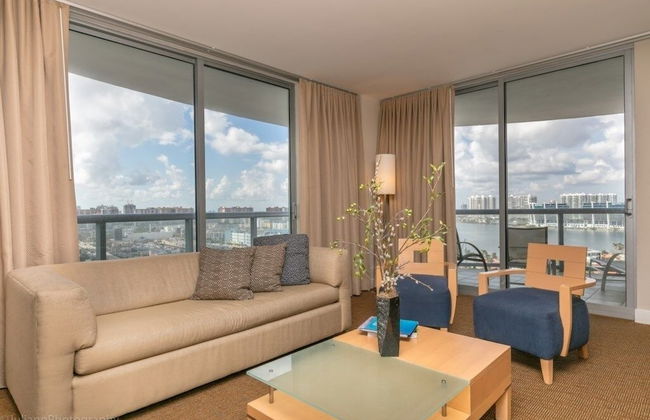 2 Br Luxury Suite In Marenas Beach Resort 2 Bedroom Condo by RedAwning - Foto 11