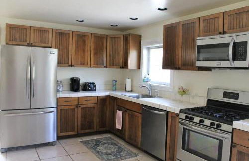 Pine and Sea Beach Retreat - Photo 19