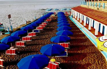 La Rosa dei Venti a 150 mt dall'Ospedale Pediatrico, a 200 mt dal mare ad a 30 minuti dalla Stazione San Pietro - Photo 35