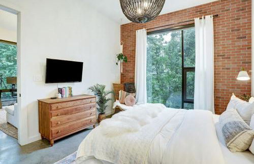 Lamar Treehouse - Photo 38