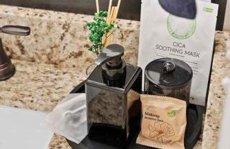 13 mins to Downtown & Stadium - Game Room - Game Day - Foto 54