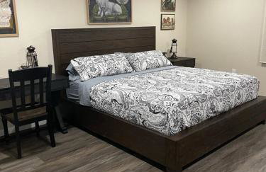 Gorgeous 10 Acre Estate POOL HOT TUB GAME ROOM - Foto 67