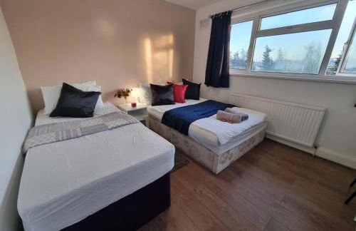 Cheerful 4/5 bed house - Heathrow - Foto 13