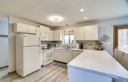 Pocono Pines Home with Private Hot Tub! - Foto 7