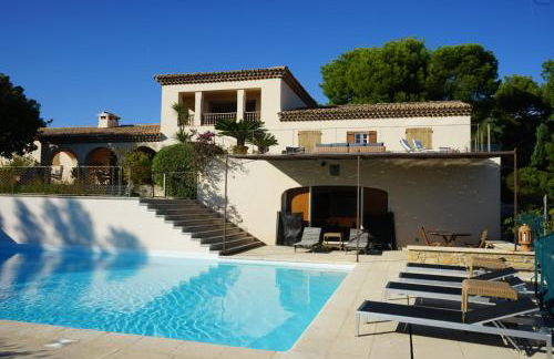 Grande villa familiale vue mer avec piscine - domaine privé à St Cyr sur Mer - Foto 1