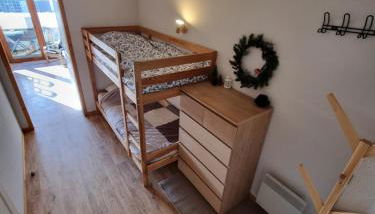 Appartement 4 personnes 32m2 Au pied des pistes- WiFI- Balcon Sud- Chamrousse 1650 - Foto 3