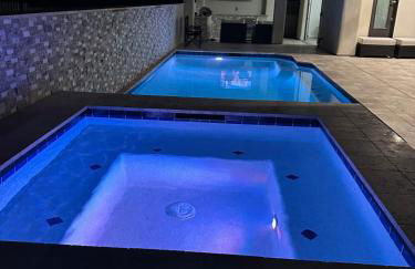 Beautiful New construction home - New Pool & Spa! - Foto 49