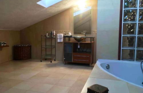 Spacious Villa in Alforja with Private Pool, Mountain View - Foto 32