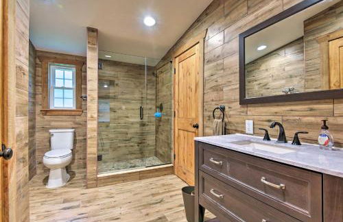 Spacious Kunkletown Home with Full Game Room and Deck! - Foto 12