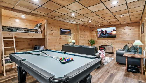 Mountains r Calling, Cozy Hideaway, King Beds, Hot-Tub, Arcade, EV Ready - Foto 2, Game Room