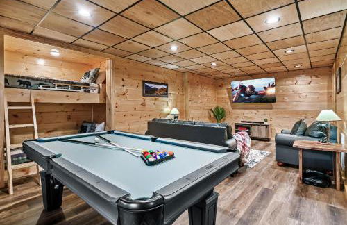 Mountains r Calling, Cozy Hideaway, King Beds, Hot-Tub, Arcade, EV Ready - Foto 2