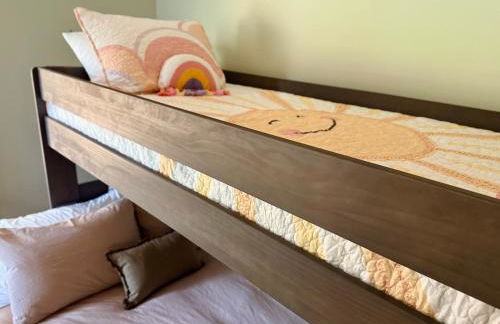 Private Heated Pool - Sound to Shore - 1930s Tudor - Foto 43