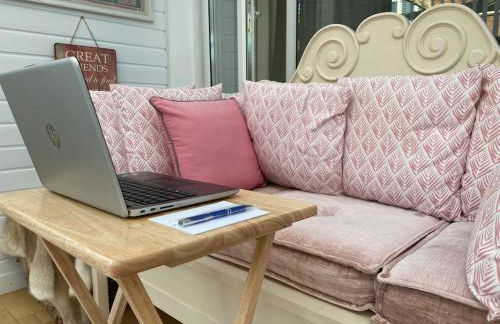 Shoreline hideaway - next to the beach - Foto 19