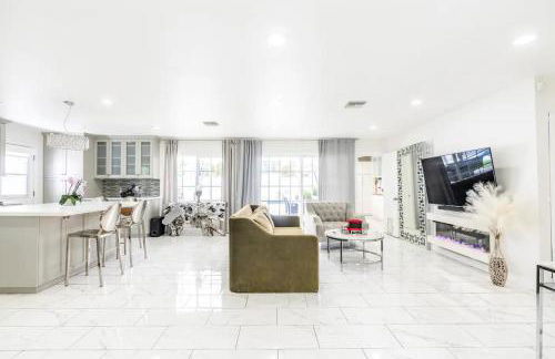 New luxury entertaining house with Pool Spa Sauna Tesla charger Pets - Foto 28