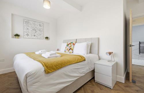 2 Royal Serviced Apartments, Ground Floor, two Bed,Fast Wifi - Space - Foto 11