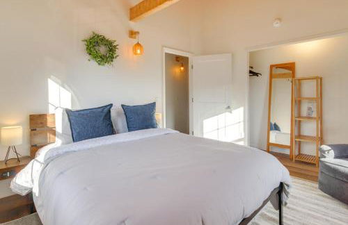 Hike and Unwind, Peaceful Wooded Retreat in Newport - Foto 14