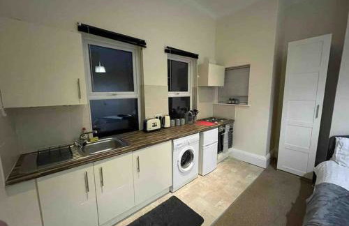 Modern studio apartment - great location! - Foto 4