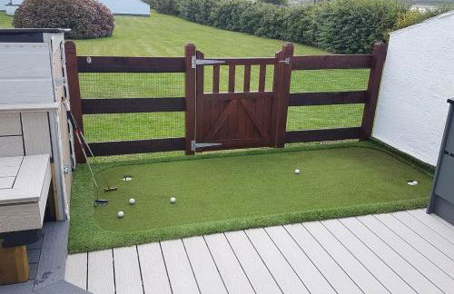 Seaside Escape - Deganwy Beach Cottage - Sea Views & Golf Course Views - Photo 26