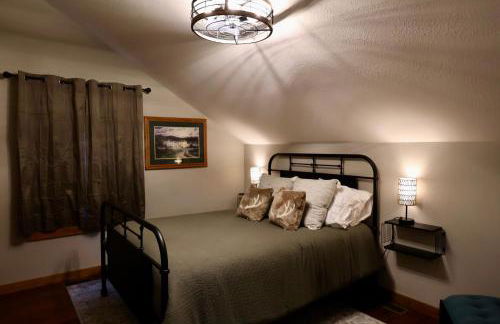 Hidden Hillside Retreat - A Secluded Modern Cabin - Foto 12