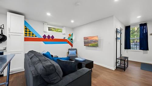 Modern 1BR NuLu Container Ground Level Bourbon - Foto 2