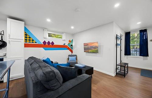 Modern 1BR NuLu Container Ground Level Bourbon - Foto 2