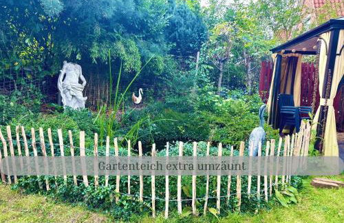 Lodge of Africa - einzigartige Themenzimmer, eingezäunten Garten, Sauna, Whirlpool & Kamin, Hunde willkommen, Gasgrill, voll ausgestattete Küche, großer Essbereich, Hamburg & Stade in der Nähe - Photo 41