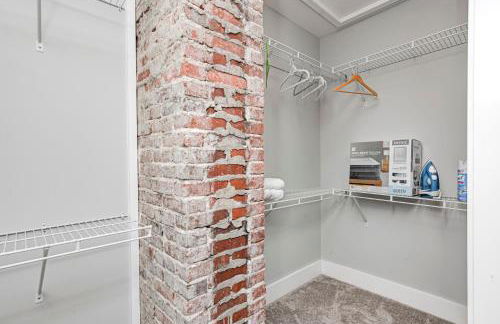 Indy Getaway - 5BR - Sleeps 16 - Arcade games - Perfect for families and groups - Foto 51