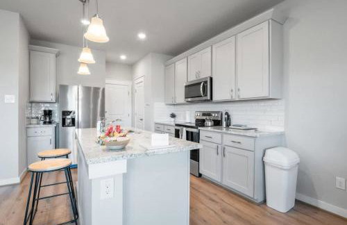 Open Kitchen - Covered Patio - Community Pool - Foto 3