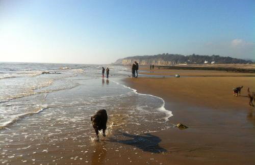 Pett Level Beach House - Foto 1