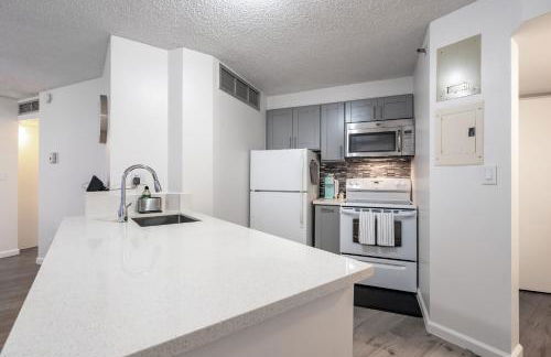 Downtown Honolulu Skyview - 1Bed&Den- Free Parking - Foto 2