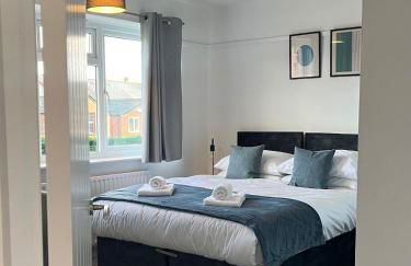 Briants, for Families & Contractors - Free Parking - Photo 8