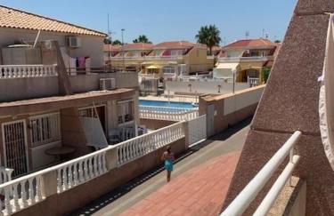 Koselig og moderne rekkehus i Cabo Roig med gratis WIFI og AC - Foto 8