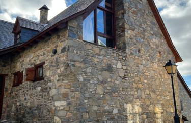 Casa de piedra con encanto en el bonito pueblo de Bagergue - Foto 3