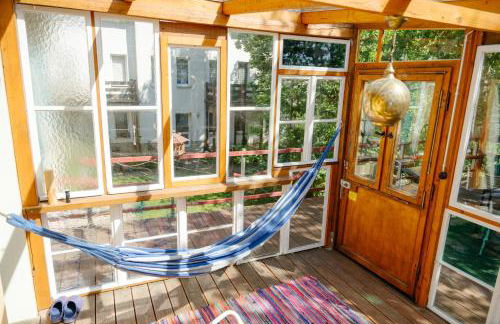 The Upholstery Tinyhouse Deluxe Eco Chalet Kreativ Citynah - Foto 30