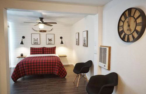 Fox Den- Pet Friendly Suite in Shaver Lake - Photo 1