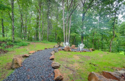 Blue Ridge Mountainside Cottage with Fire Pit! - Foto 21