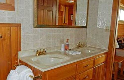 Cabin Rental for Large Groups Ideal for Colorado Glamping - Foto 17