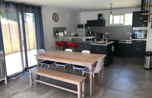 Maison sur jardin clos à 100m de la plage - Photo 5