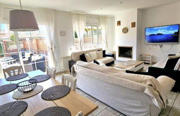 Casa con piscina en costa Barcelona - Photo 18