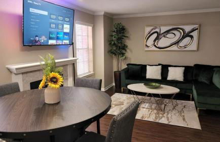 Med Center Charm 2br Haven - Photo 3