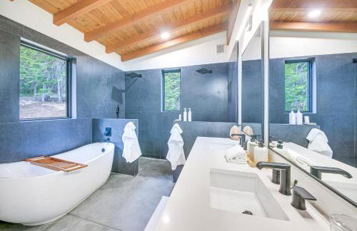 Luxe Mtn-View Escape 5 Mi to Dtwn Priest River! - Photo 12