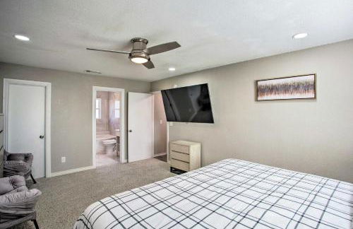 11 Mi to Holiday at Arboretum! Home with Hot Tub - Foto 34