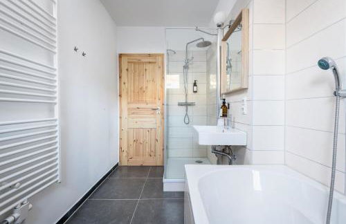 Ruhig Hell Wohnen im Grünen in Köpenick füßläufig zum Wasser 25min bis Flughafen - Foto 9