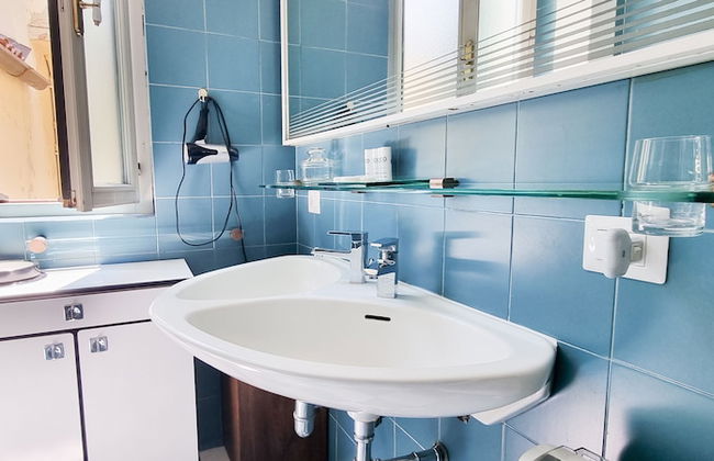 JOIVY Vintage And Gorgeous 2-Bed Flat Near Sforzesco Castle - Photo 22