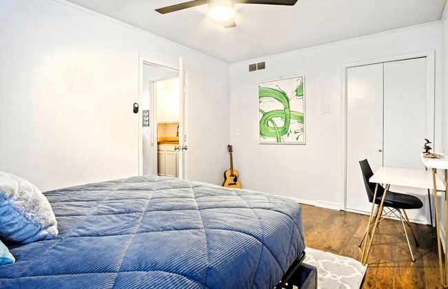 Beautiful Getaway Nears Asian Dist - Photo 12