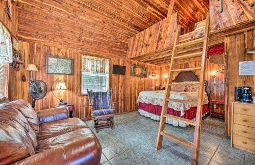 Hand-Built Black Fork Cabin 2 with Fire Pit! - Foto 6