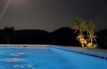 Chalet con piscina, barbacoa y jacuzzi en Valencia - Photo 12