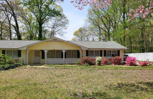 Spacious ranch home near Stone Mountain Park - Foto 27
