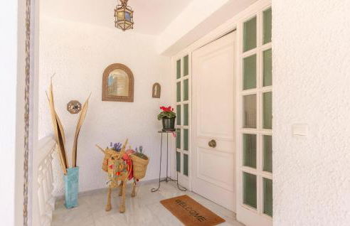 Lilia Barajas - Photo 29