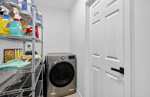 Spacious 3BR Home with Private Pool in Hollywood - Foto 17